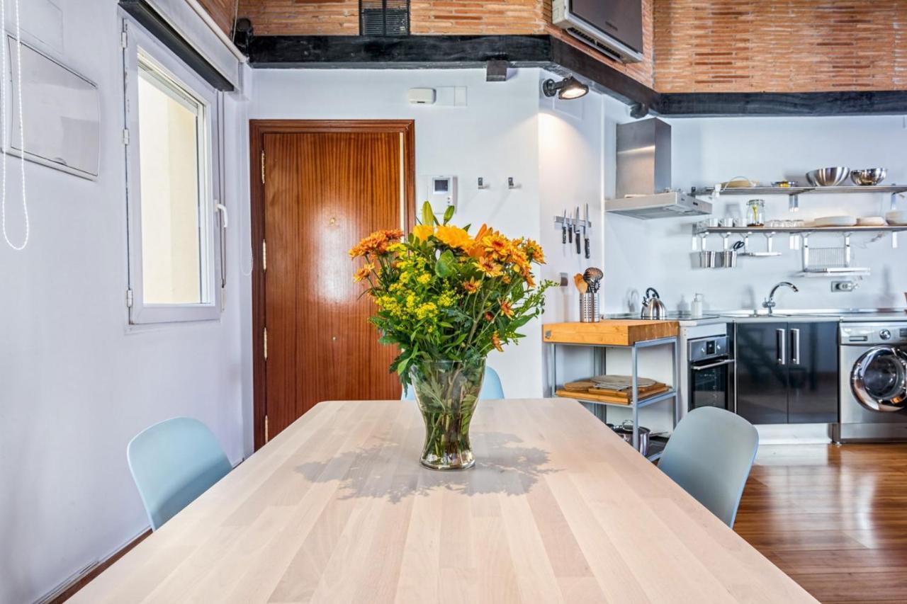 Tina Apartment In Malaga By Solaga Holiday Homes Bagian luar foto