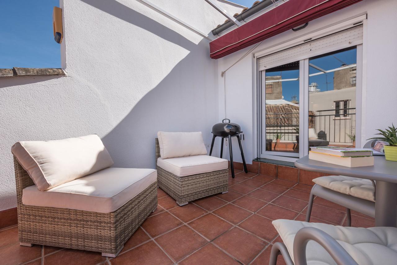 Tina Apartment In Malaga By Solaga Holiday Homes Bagian luar foto